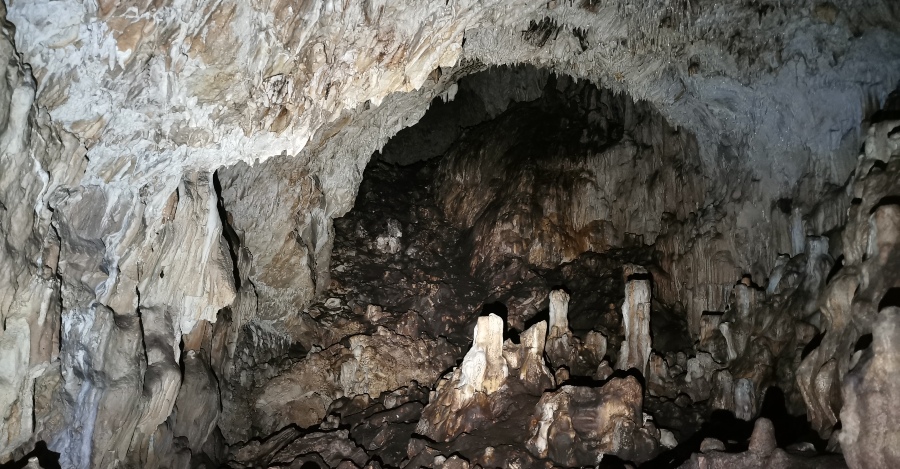 la grotta sotterranea di Zante